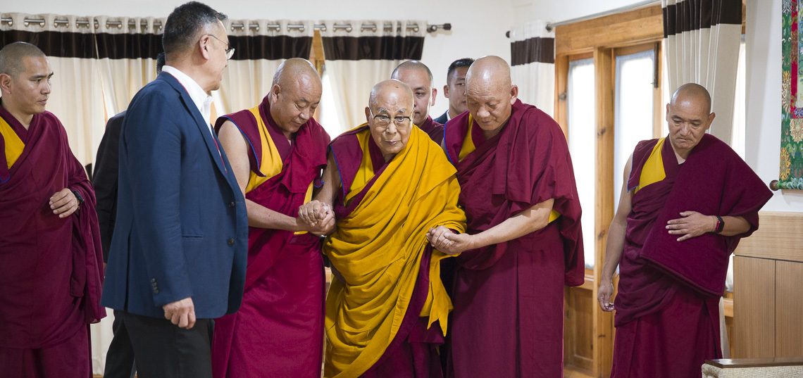 Photos - Blessing Line at His Holiness's Residence Shewatsel Phodrang in Leh