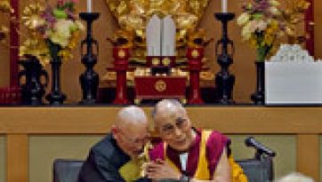 His Holiness the Dalai Lama Meets Indians, Chinese and Sotoshu Monks in Tokyo