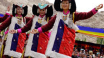 A Farewell Lunch at Shiwatsel in Honour of His Holiness the Dalai Lama