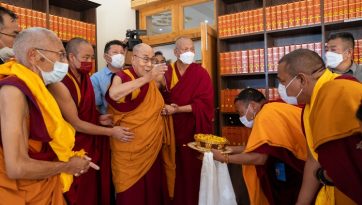 Consecrating the Thiksey Library & Learning Centre