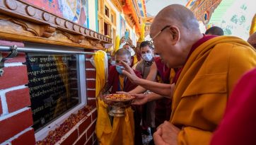 Inaugurating a Centre of Learning and Attending Lunch at Sindhu Ghat