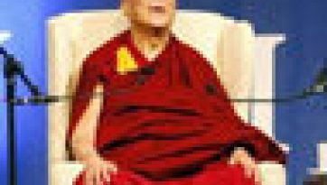 Dalai Lama Urges U.S. to Spread Democracy in NSU Speech